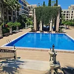 Luxurious - Pool View In Argisht Partez Διαμέρισμα