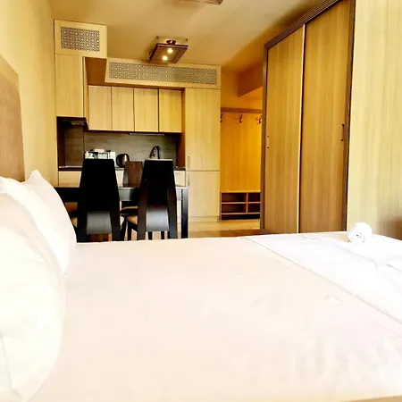 Appartement Luxurious - Pool View In Argisht Partez *