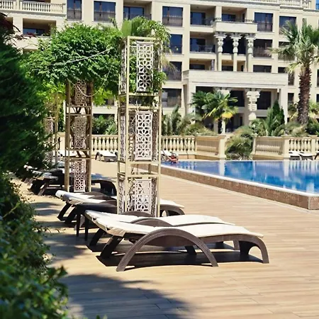 Appartement Luxurious - Pool View In Argisht Partez *