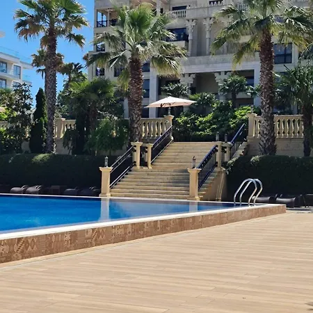 Lejlighed Luxurious - Pool View In Argisht Partez *